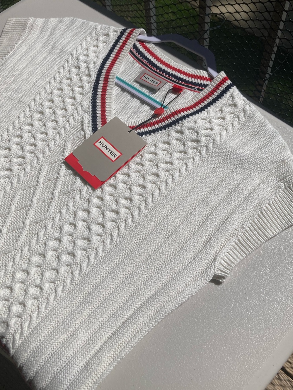 Hunter Stripe Cable Knit Stitch White Sweater Vest with Red Blue Stripe Details - Picture 15 of 17
